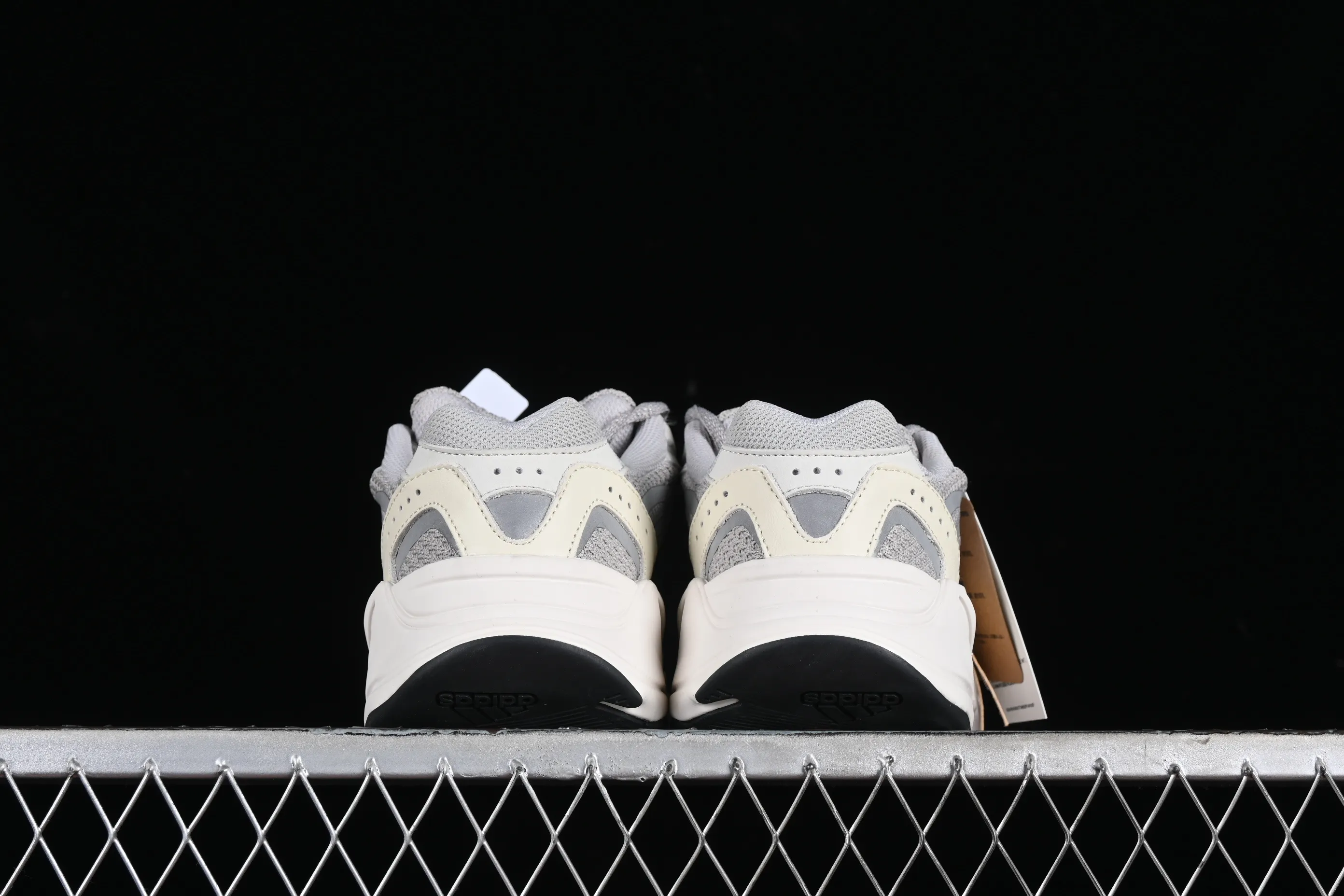 All Categories Ad Yeezy Coconut Series G Version Ad Yeezy Boost 700 V2 "Static" EF2829 Kanye Coconut 700 3M Reflective Running Shoes